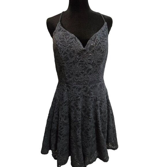 B. Darlin Halter Lace Cutout Dress With Sparkle Accents Size 15/16 Polyester Spa - Picture 1 of 12